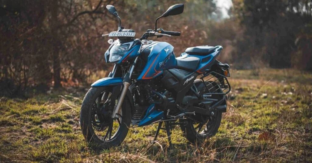 TVS Apache RTR 200 4V