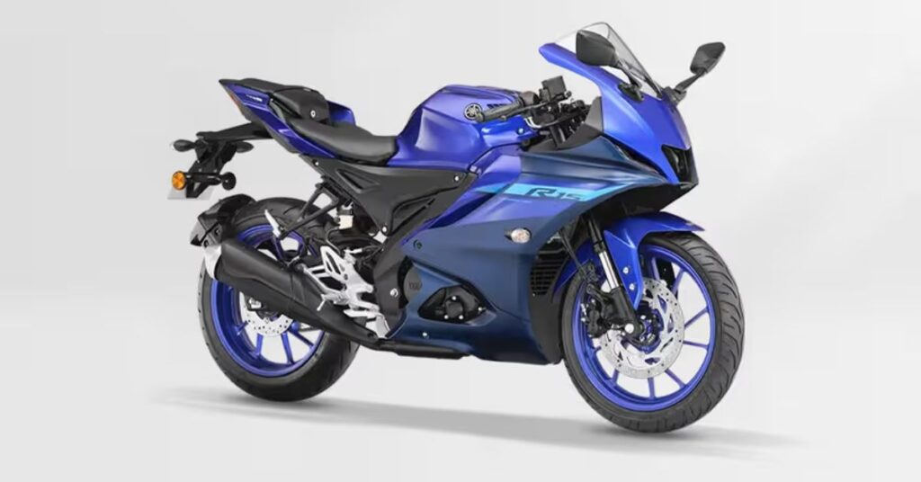 Yamaha R15 V4