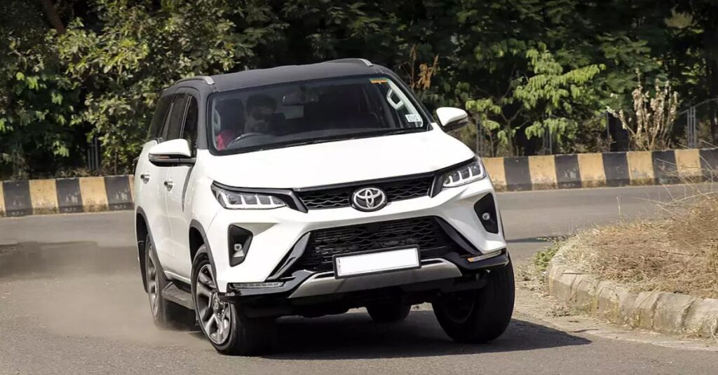 Toyota Fortuner Legender