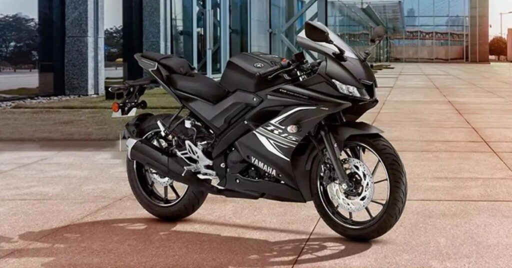 Yamaha R15 V4